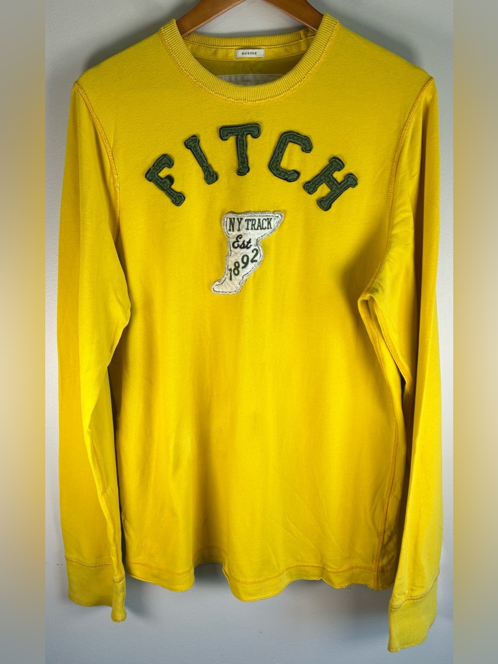Abercrombie & Fitch Men's Long Sleeve T-shirt Size XL Yellow NY Track Muscle